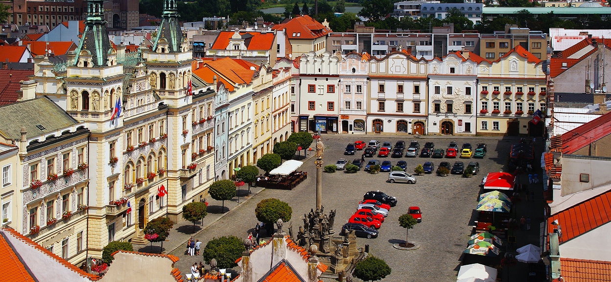 Pohled na náměstí v Pardubicích